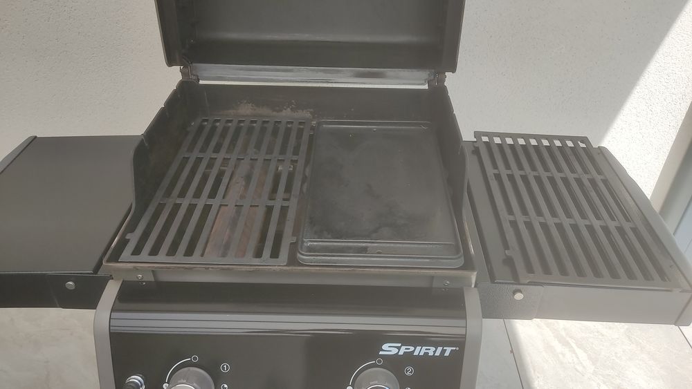 Barbecue &agrave; gaz Weber Electroménager