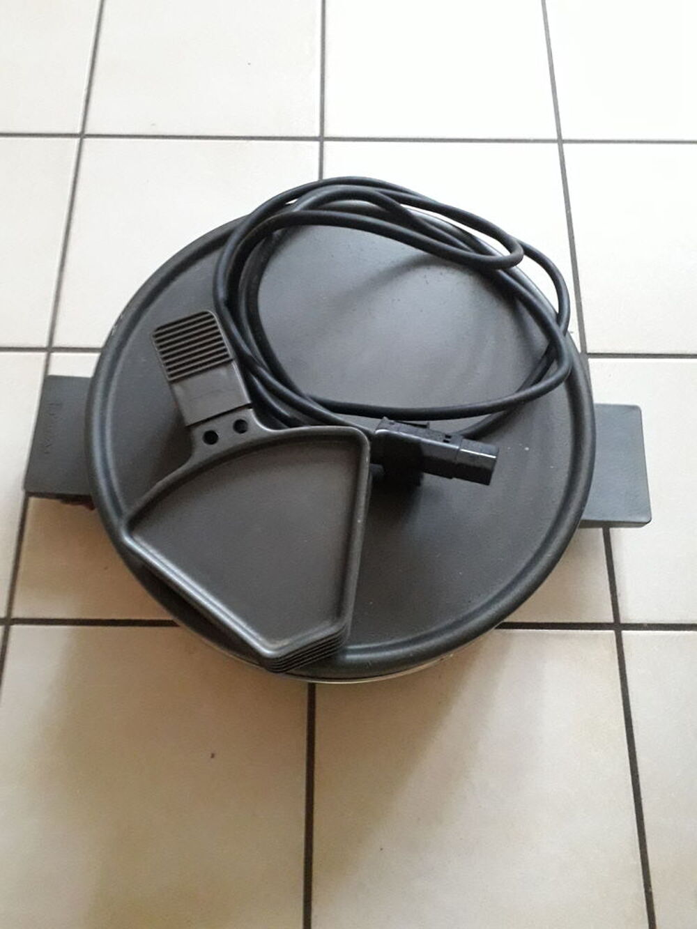 APPAREIL A RACLETTE TEFAL 6 PERSSONNES. Electroménager