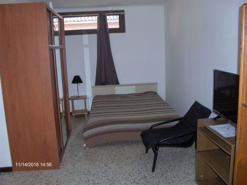 Location Appartement studio meublé avec balcon Avignon