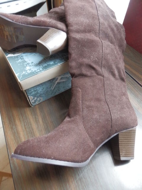Bottes  NEUVES  5 La Garenne-Colombes (92)