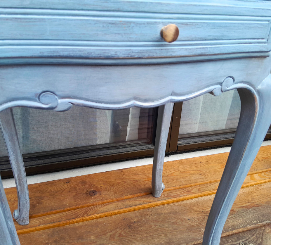 Meuble de chevet ou d'appoint en bois, style Louis XV. Meubles