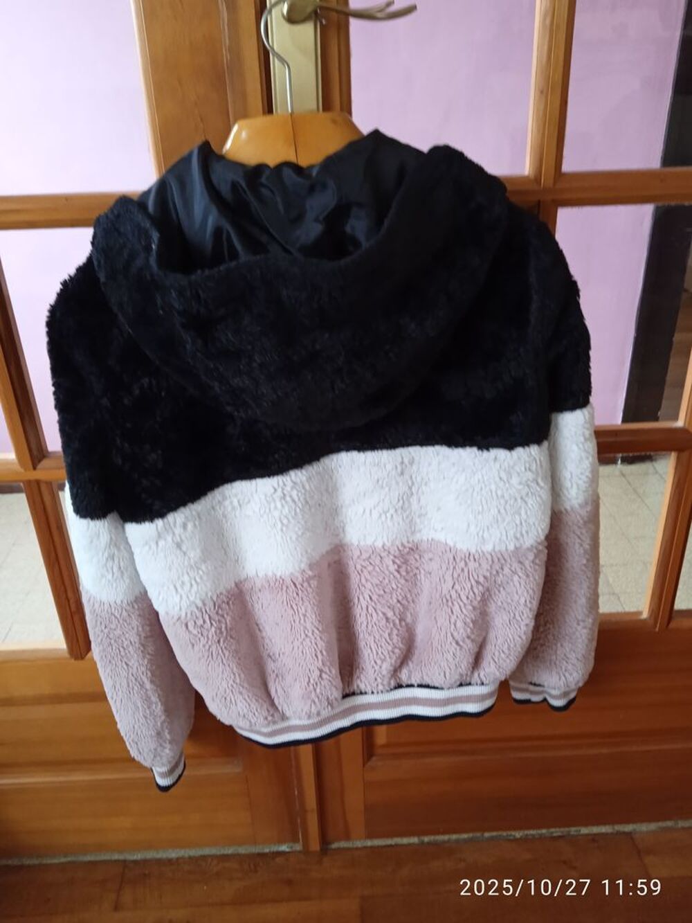 sweet capuche et veste doubl&eacute;e Vêtements