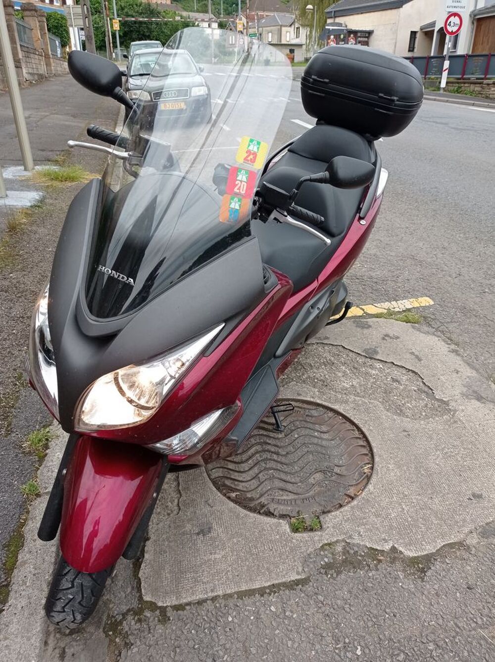 HONDA 2009 occasion 55600 Montm&eacute;dy