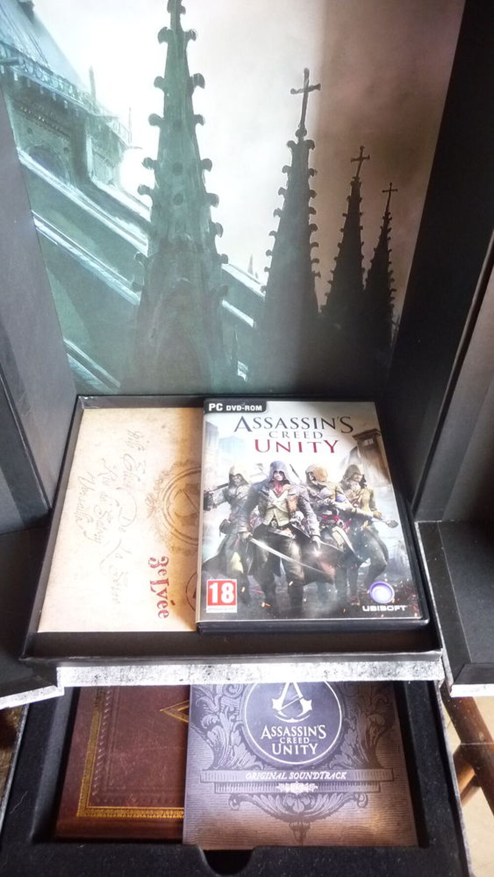 Coffret Assassins Creed Unity Consoles et jeux vidéos
