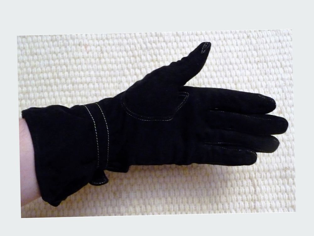 Gants en Daim Noir avec son Lien &agrave; Scratch autour du poignet Vêtements