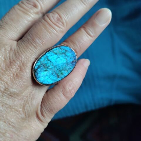 Bague réglable argent massif et labradorite brute 60 Bernay-Saint-Martin (17)