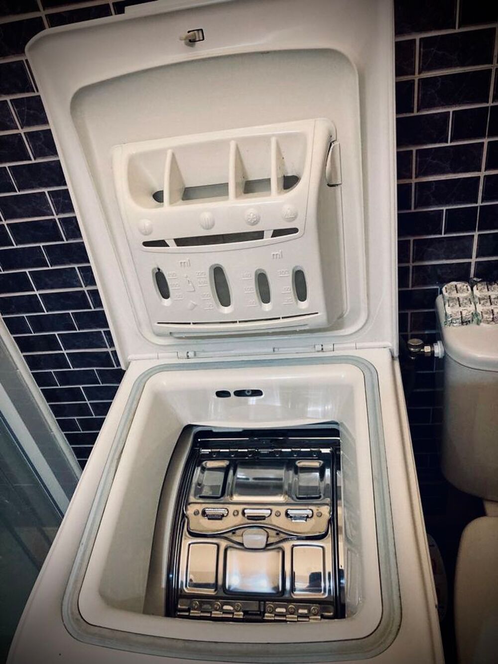 Lave linge VEDETTE comme neuf Electroménager