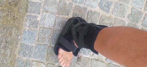 CHAUSSURE Orthopdique OU  ATTELLE 10 Gilette (06)