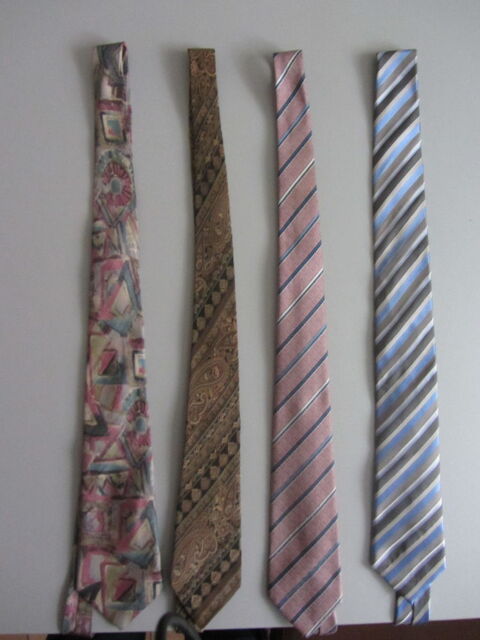 LOT de 7 cravates (dont 2 en soie) 5 Saint-Jean (31)
