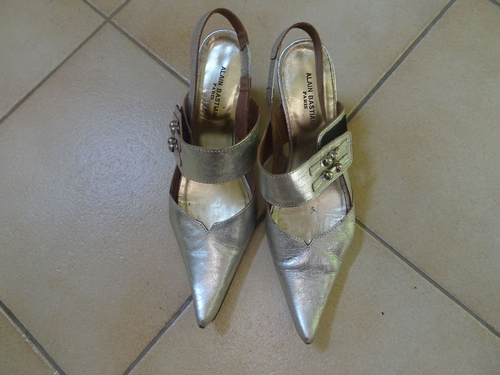  chaussures &agrave; talons Marque Alain Bastiani Chaussures