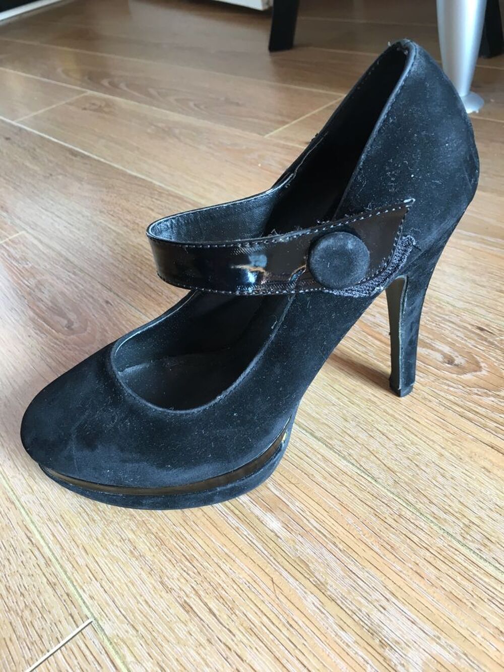 chaussure &agrave; ton talon Chaussures