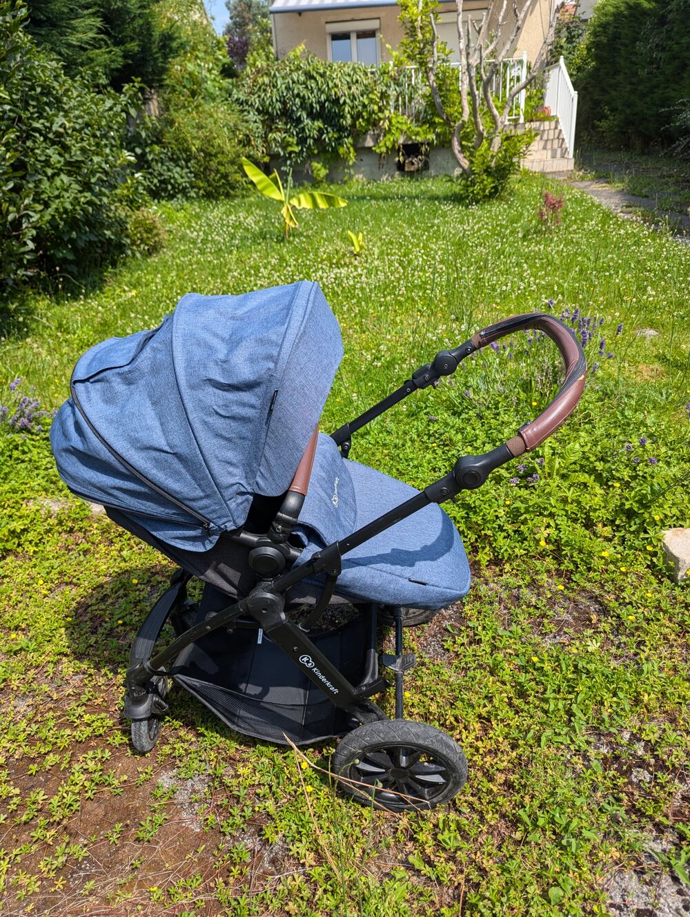 Poussette Trio MOOV Kinderkraft
Pu�riculture