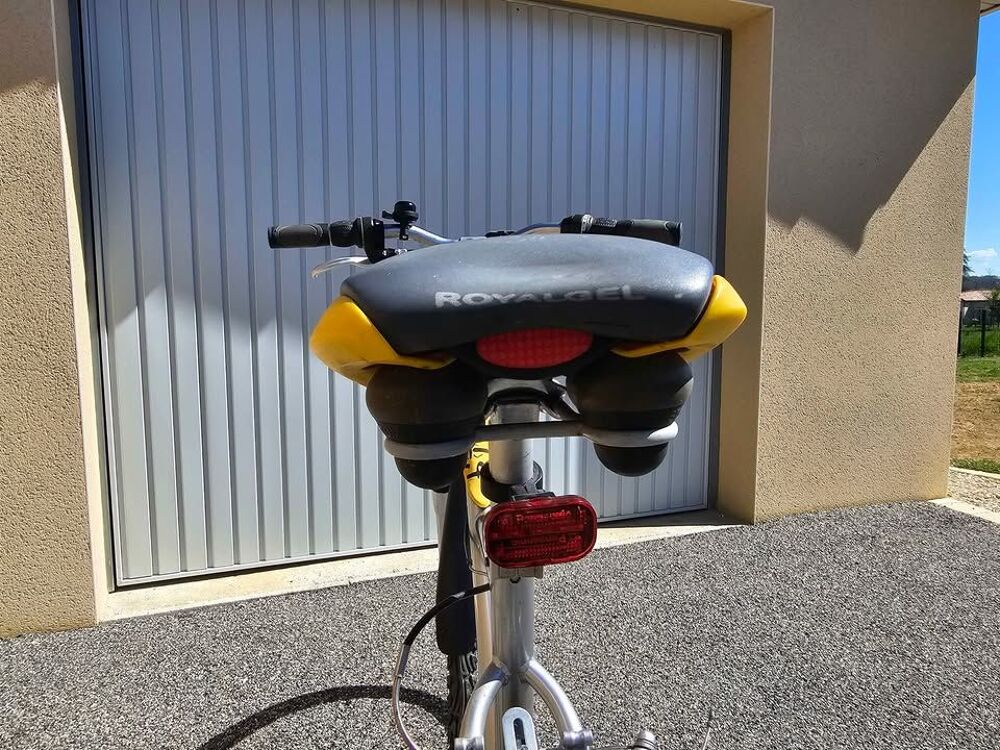 ce v&eacute;lo tout chemins Btwin [VTC] Vélos
