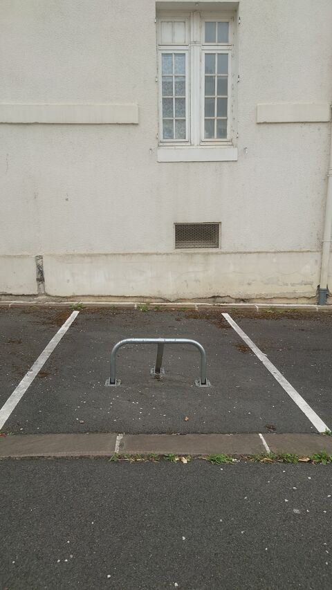  Parking / Garage  louer 12 m