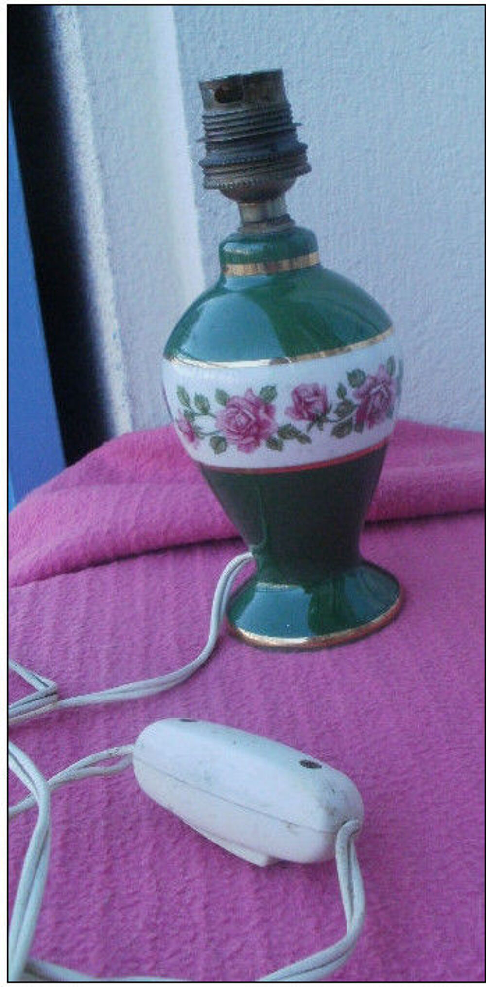 Pied de lampe ancienne en porcelaine de France Décoration