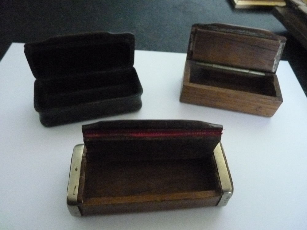 3 petites tabatieres anciennes 