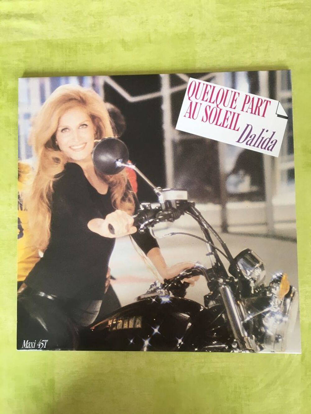 MAXI 45t 8.884 QUELQUE PART AU SOLEIL DALIDA 1988 CD et vinyles