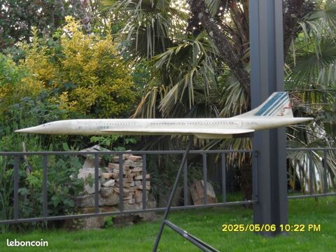 Avion Concorde Air France en m�tal aluminium 1,70 M X 0,80 M 2500 Pougne-H�risson (79)