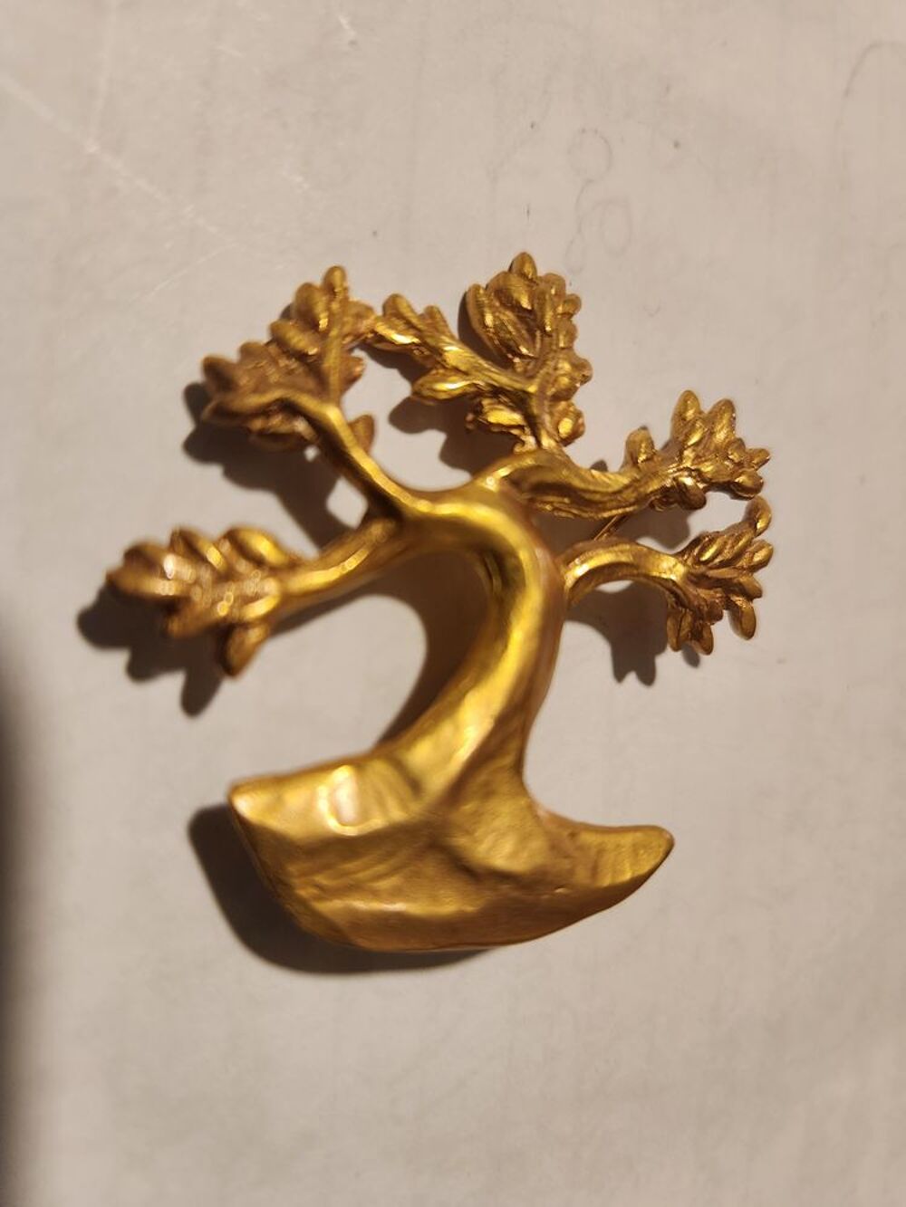 Broche arbre PM dor&eacute; ANTIGONA Bijoux et montres
