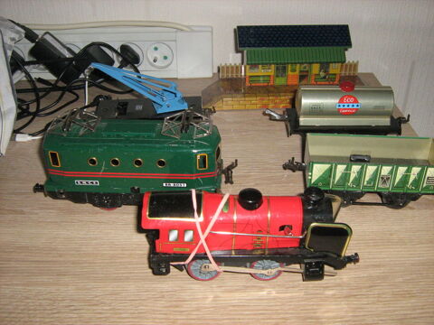 trains Hornby 17 piéces dont 2 locos Lens (62)