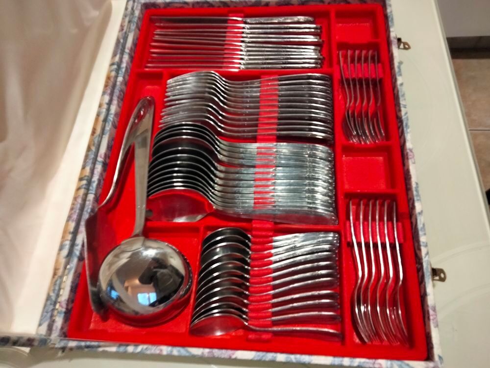 M&eacute;nag&egrave;res de 61 pi&egrave;ces assortis Cuisine