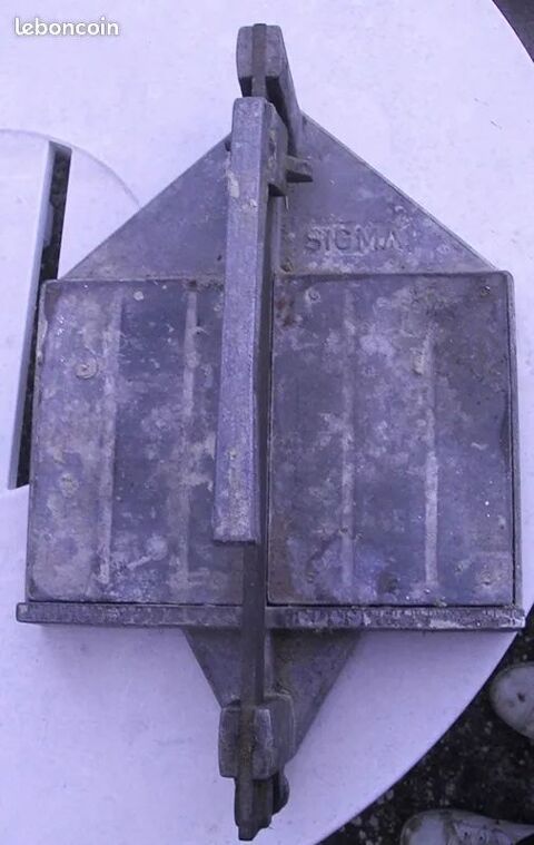 Coupe carreaux à mains (carrelette) - Marque Sigma. 13 Pégomas (06)