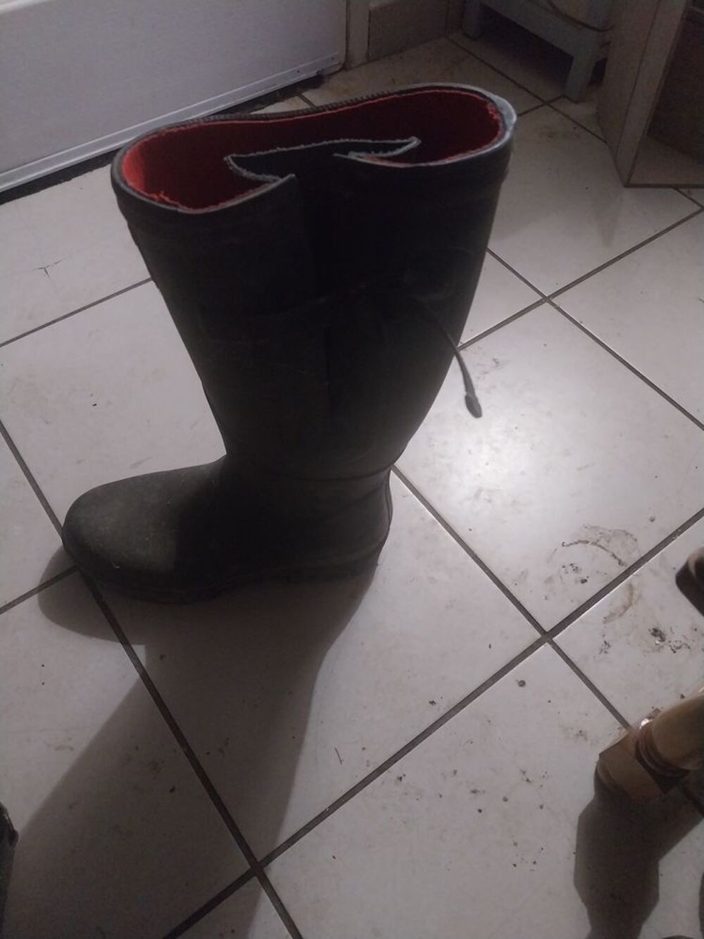 bottes de chasse ou p&ecirc;chetaille 44 /45 bonne marque Chaussures