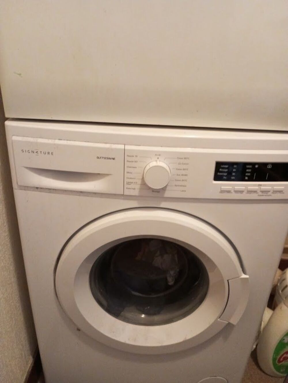 Lave-linge hublot Signature r&eacute;f&eacute;rence SLF7123W-NE blanc 7 kg Electroménager