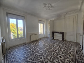  Appartement � louer 5 pi�ces 105 m�