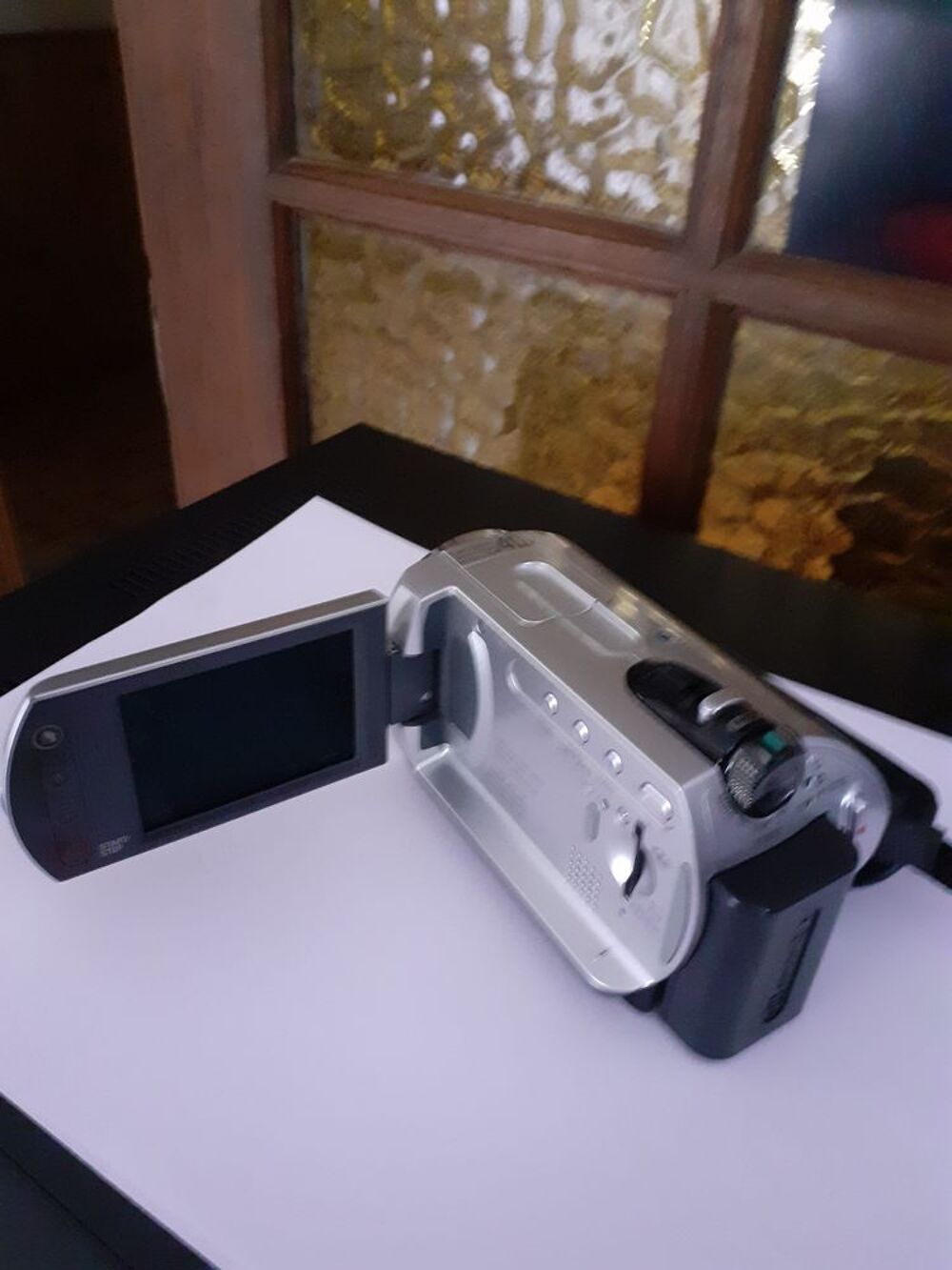 camescope SONY handycam DCR- SR 32 - 30 ga tr&egrave;s bon &eacute;tat 
Photos/Video/TV