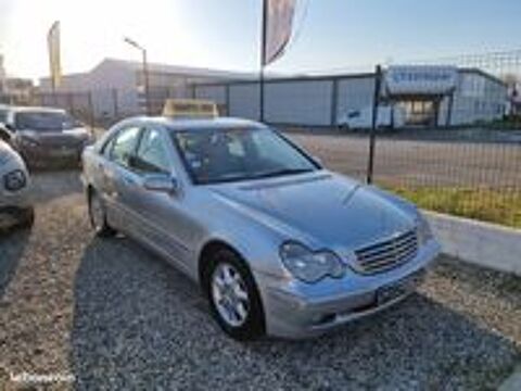 Classe C C 200 CDI - 115 Avantgarde 2002 occasion 26100 Romans-sur-Is&egrave;re
