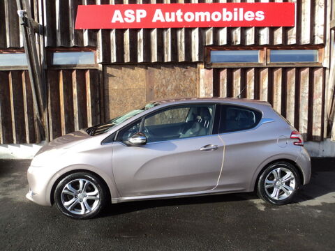 Peugeot 208 1.6 VTi 120ch BVM5 Allure 2013 occasion Le Perray-en-Yvelines 78610