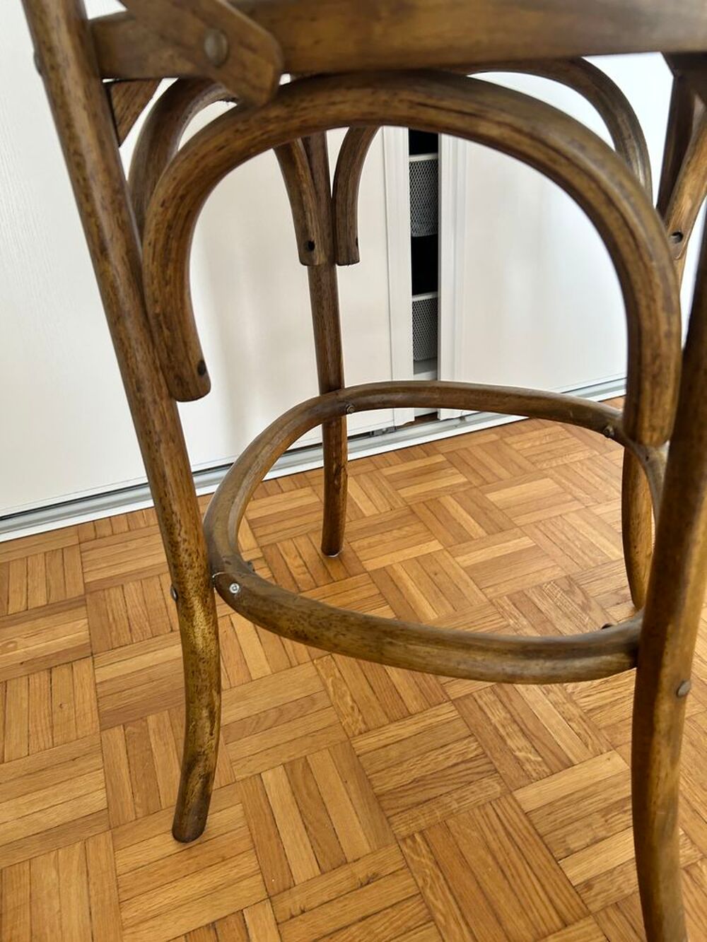 1 ou 2 chaises bar &eacute;l&eacute;gantes SWEEEK Meubles