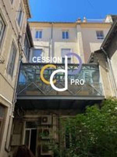   BUREAUX, LOCAL D'ACTIVITE OU COMMERCIAL DE 375 M², À VENDRE EN RdC D'UN IMMEUBLE BOURGEOIS A NIMES 