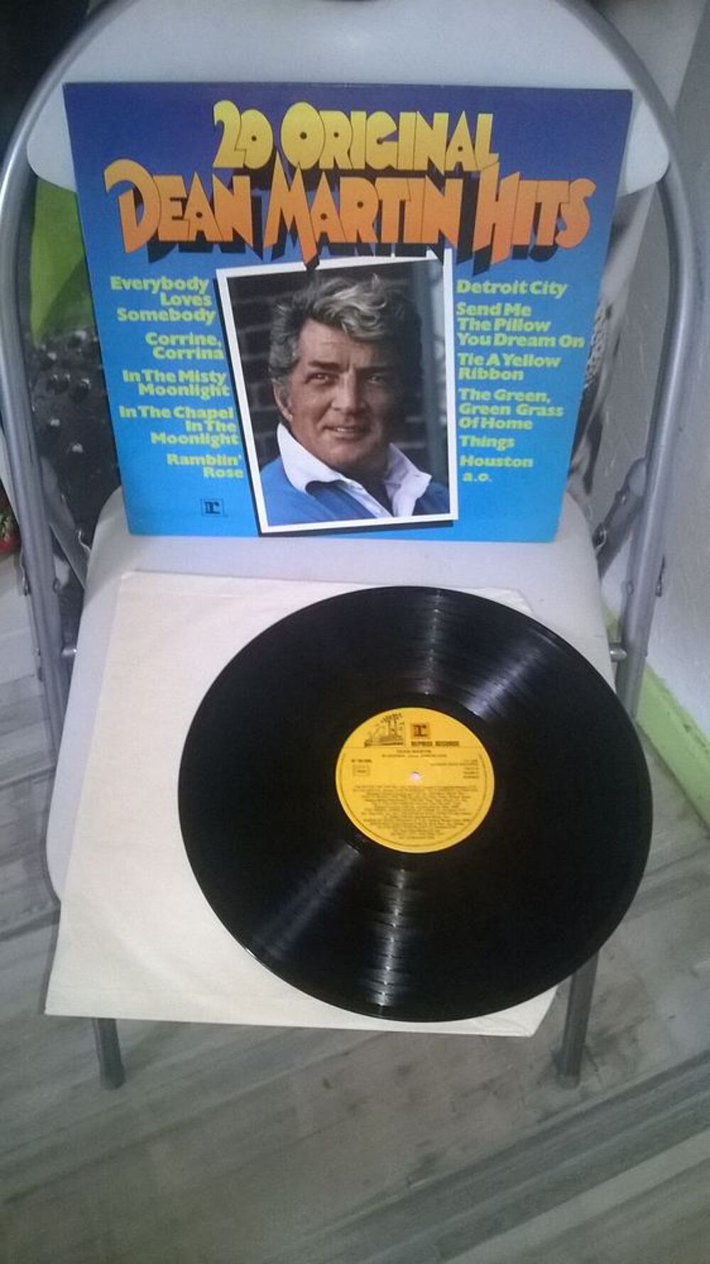 Vinyle Dean Martin
20 Original Hits
1976
Excellent etat
CD et vinyles