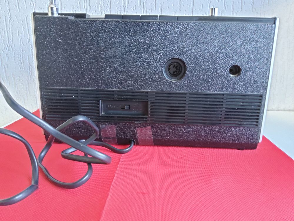 TRANSISTOR "GRUNDIG" Audio et hifi