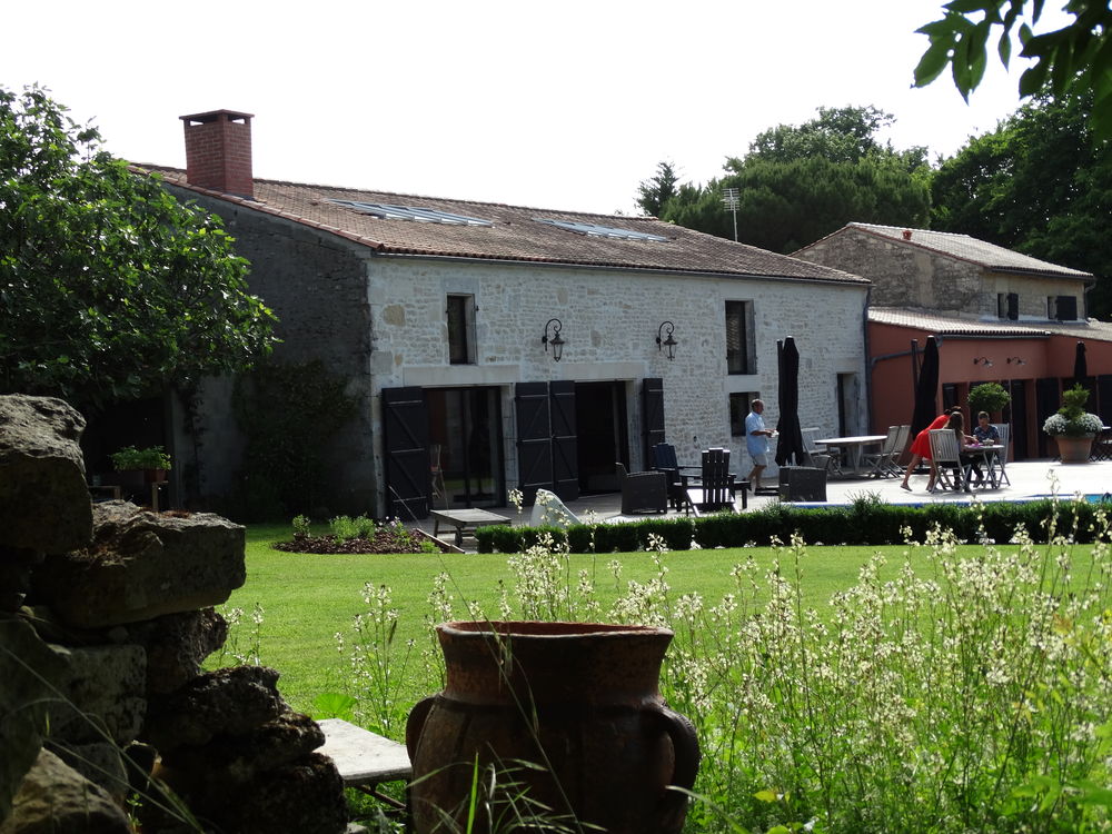  vendre  Proprit/chteau La Rochelle (17000)