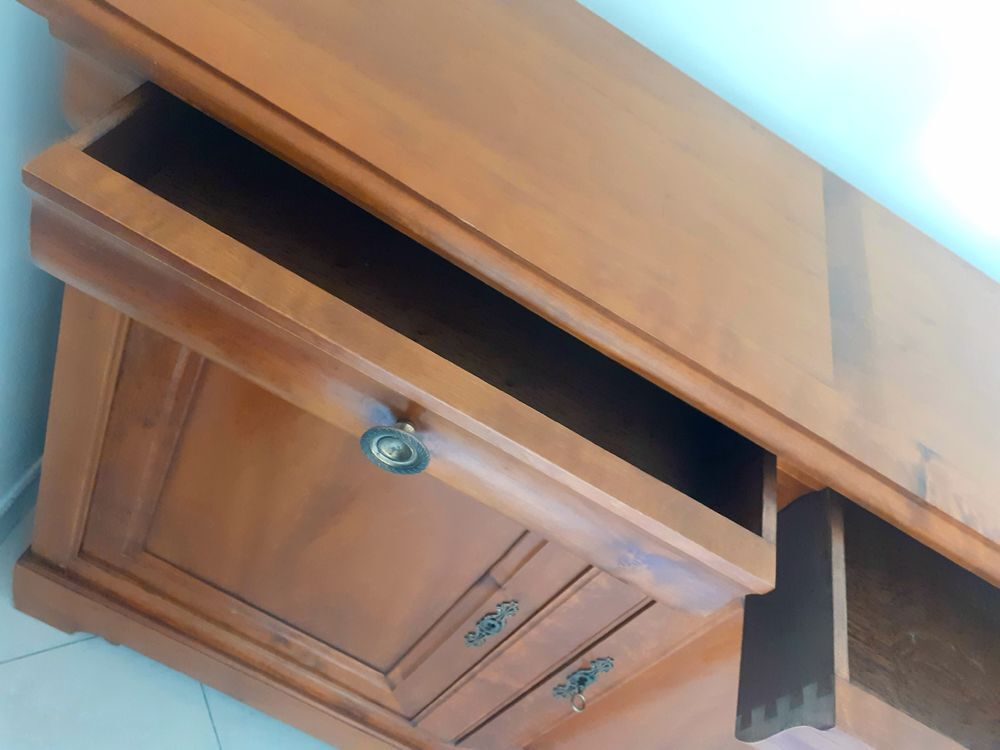 Buffet Louis Philippe bois massif Meubles
