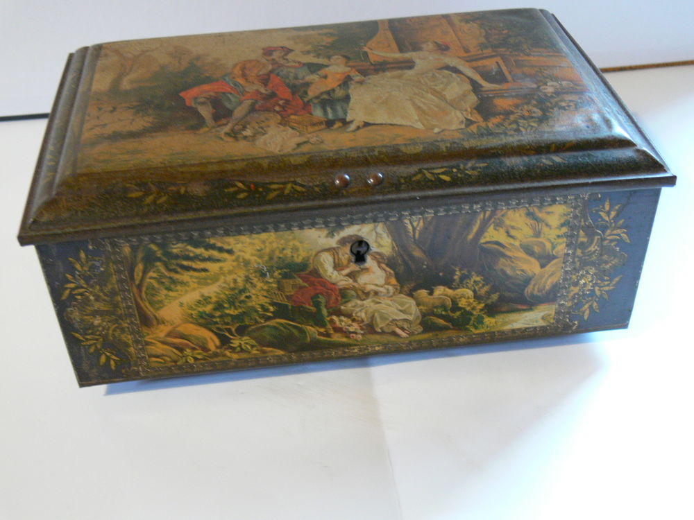 Coffret m&eacute;tal d&eacute;cor&eacute; 