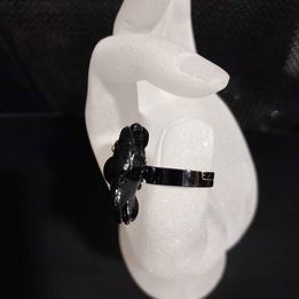 Bague noir avec strass Bijoux et montres