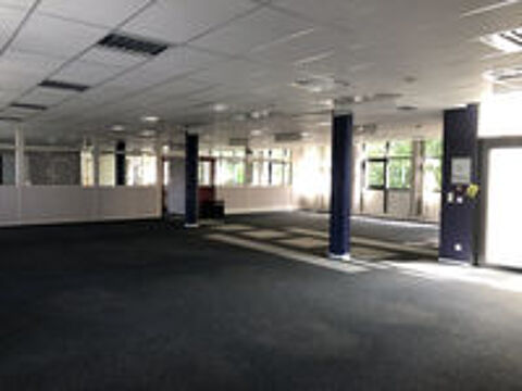   Espace tertiaire de 355 m2  Pau 