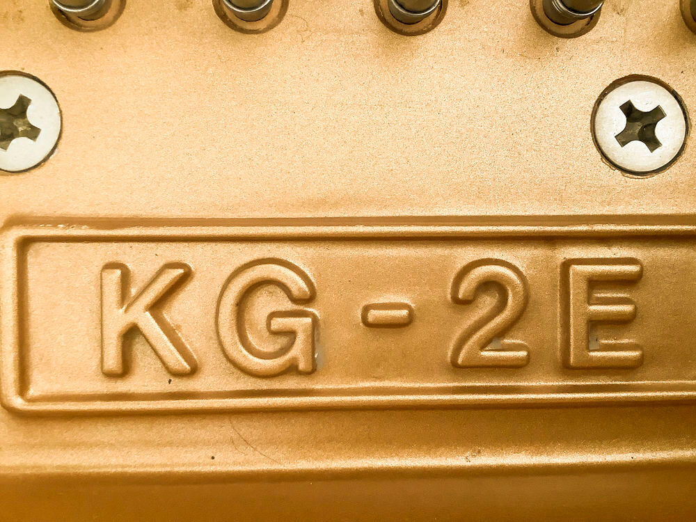 PIANO quart de queue KAWAI KG-2E laqu&eacute; noir Instruments de musique