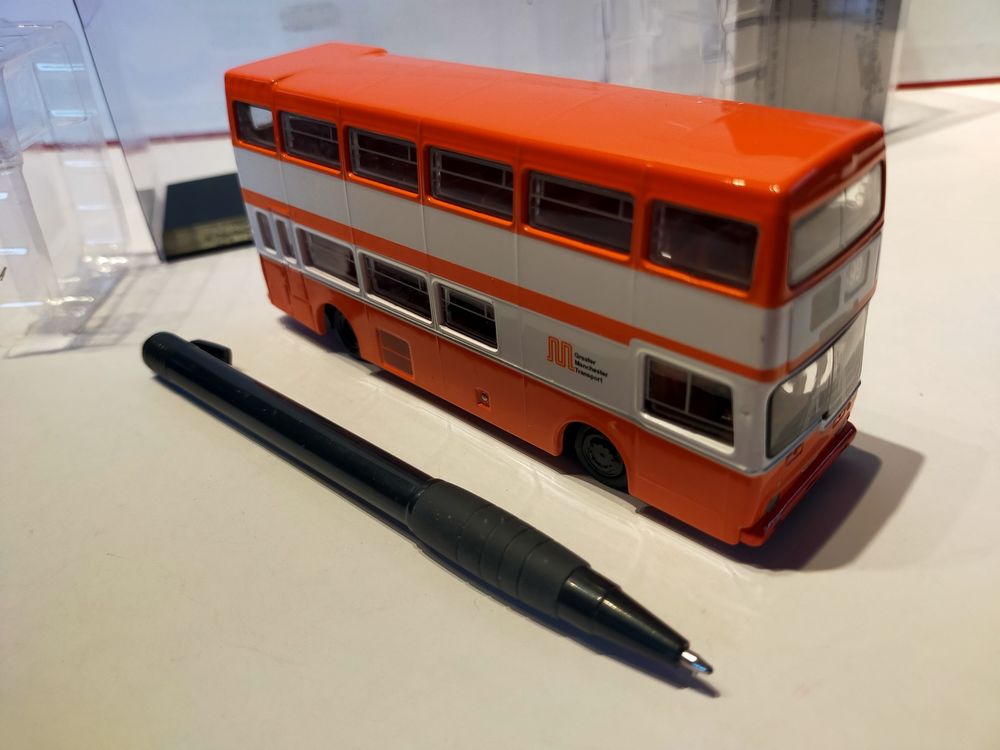 Manchester Bus miniature orange imp&eacute;riale 1/76
Jeux / jouets