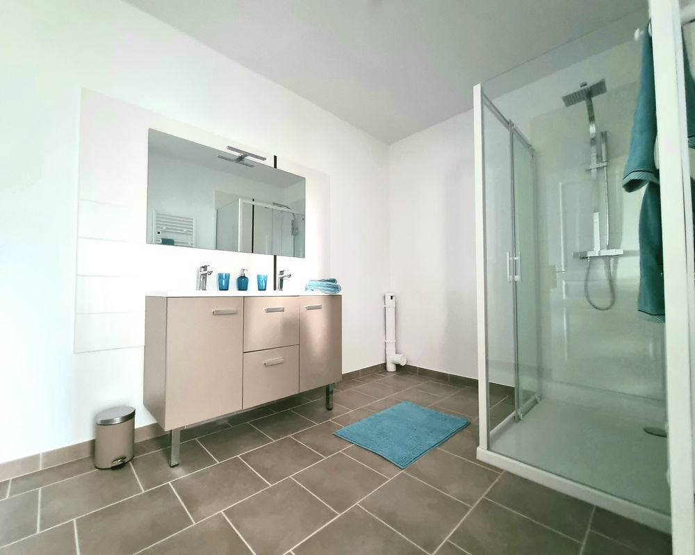 Location Appartement T3 meublé de standing avec terrasse dans résidence privée Châlons-en-champagne