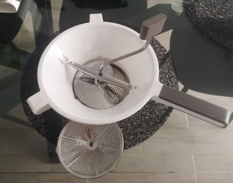 Moulin  lgumes Carrefour Home 10 Beauchamp (95)