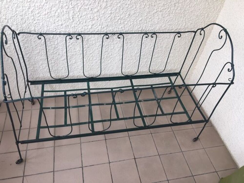 Lit d'enfant et banquette modulable sur roulettes en fer Meubles