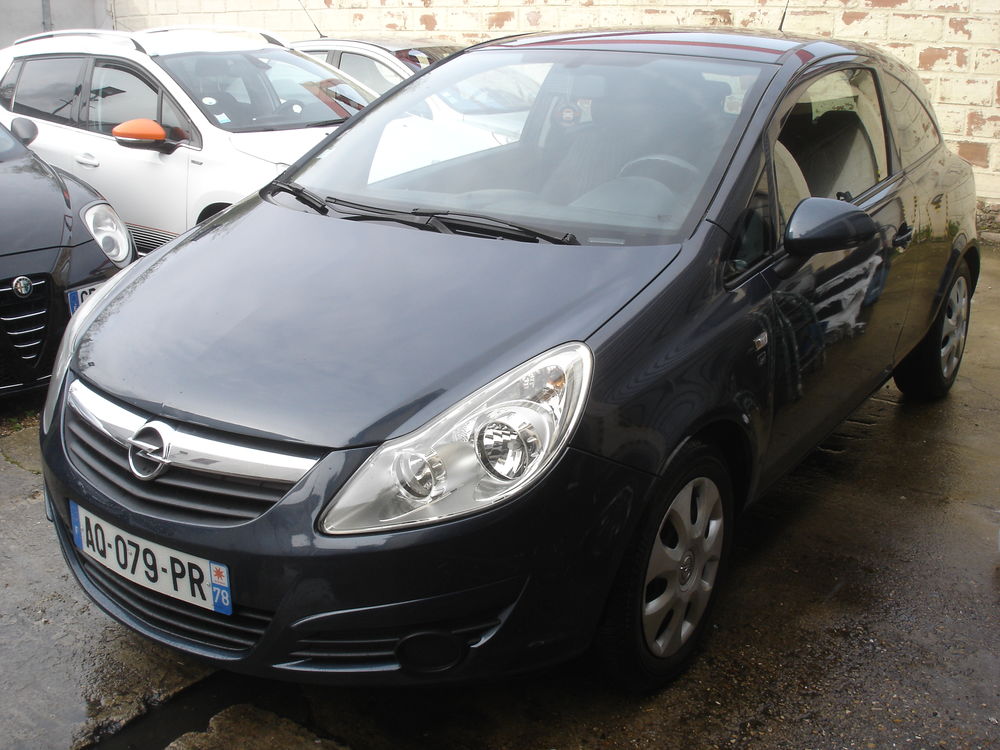 Corsa 1.4 - 100 Twinport Cosmo 2010 occasion 78800 Houilles