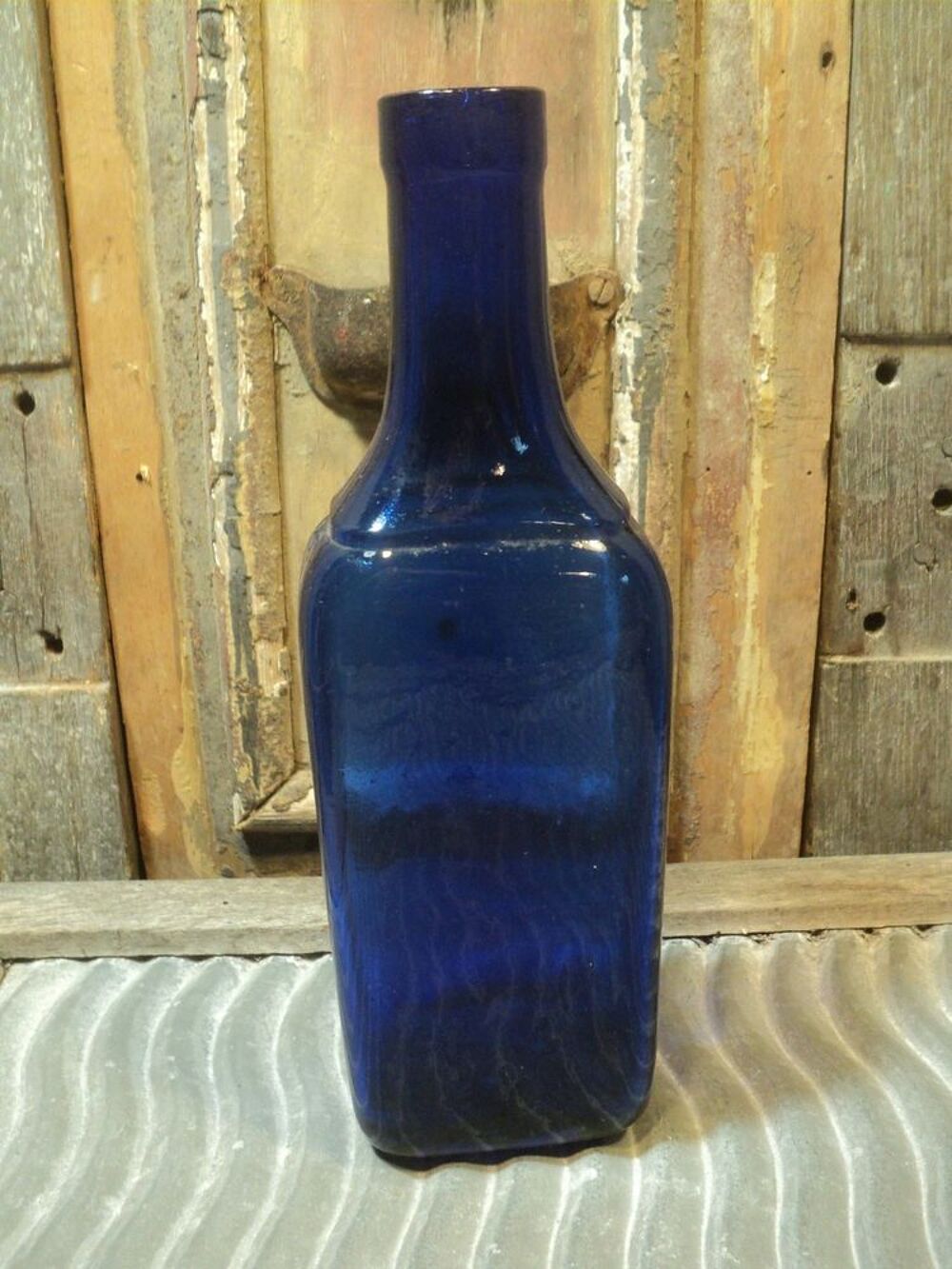 Ancienne Bouteille Flacon Bleu Cobalt H&eacute;moglobine Deschiens Dcoration