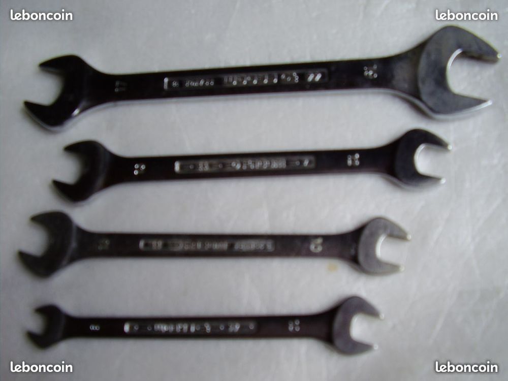Lot de 4 cl&eacute;s plates FACOM Bricolage