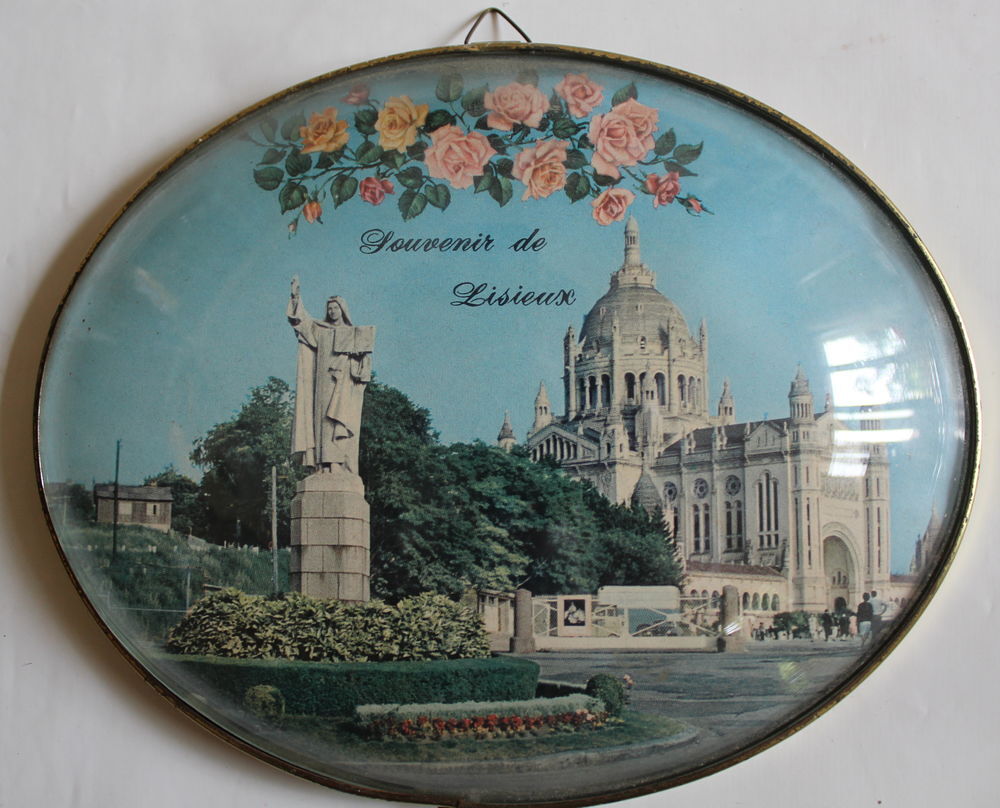 Cadre verre bomb&eacute; LISIEUX
customisable Décoration